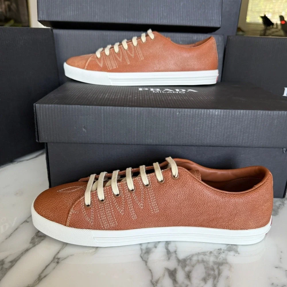 Prada‎ Milano 2EE448 Mens Brown Pebbled Leather Low Top Sneakers, UK 8.5
